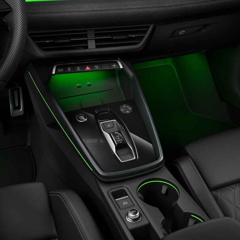 Compacto premium eléctrico vs híbrido en 2026: ¿cuál te sale a cuenta? Compacto premium eléctrico vs híbrido en 2026: ¿cuál te sale a cuenta?