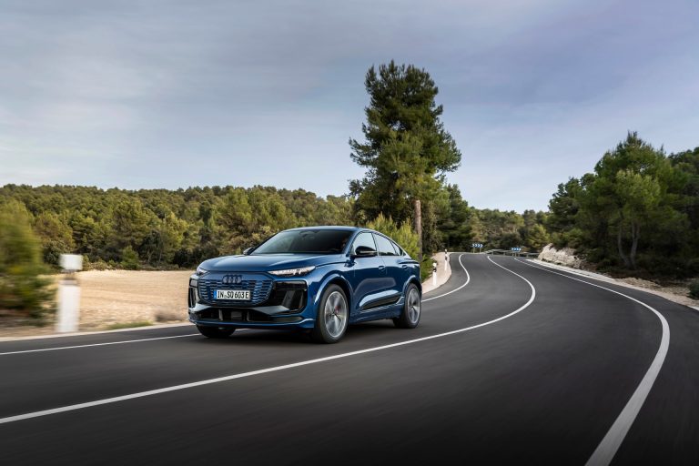 Guía para elegir un SUV premium eléctrico en 2026 sin pagar de más por pantallas que no vas a usar