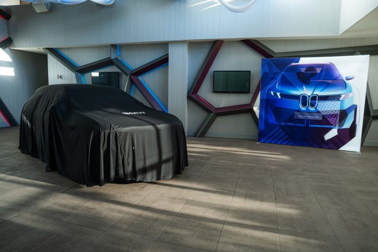 BMW iX3 vs Mercedes EQE SUV: dos SUV premium eléctricos con la tecnología más avanzada de 2026 BMW iX3 vs Mercedes EQE SUV: dos SUV premium eléctricos con la tecnología más avanzada de 2026