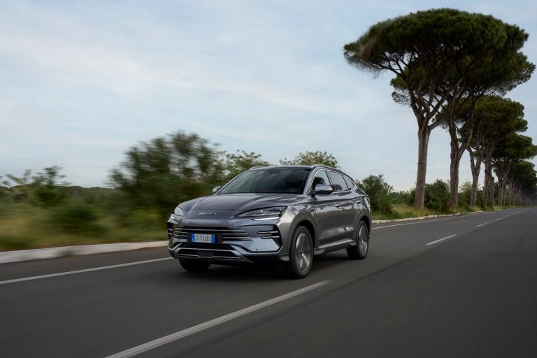 Cómo elegir un SUV híbrido en 2026 según el tamaño de familia y el uso que le vas a dar Cómo elegir un SUV híbrido en 2026 según el tamaño de familia y el uso que le vas a dar
