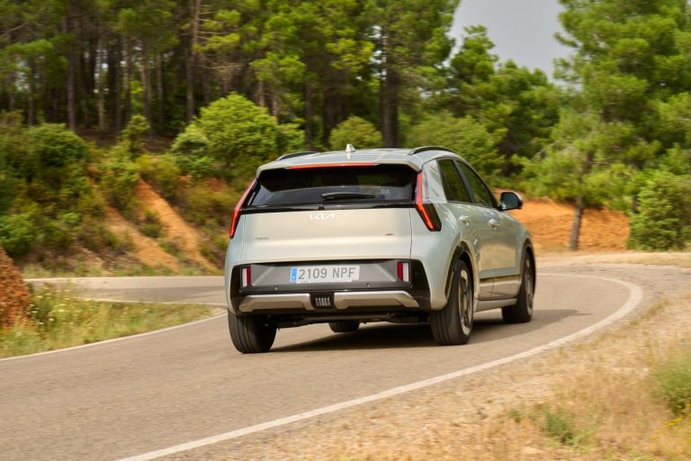 Los mejores compactos eléctricos por menos de 45.000 euros en 2026: ranking por autonomía real y garantía Los mejores compactos eléctricos por menos de 45.000 euros en 2026: ranking por autonomía real y garantía