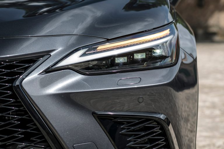 Lexus NX vs Volvo XC60: dos SUV premium híbridos para familia frente a frente Lexus NX vs Volvo XC60: dos SUV premium híbridos para familia frente a frente