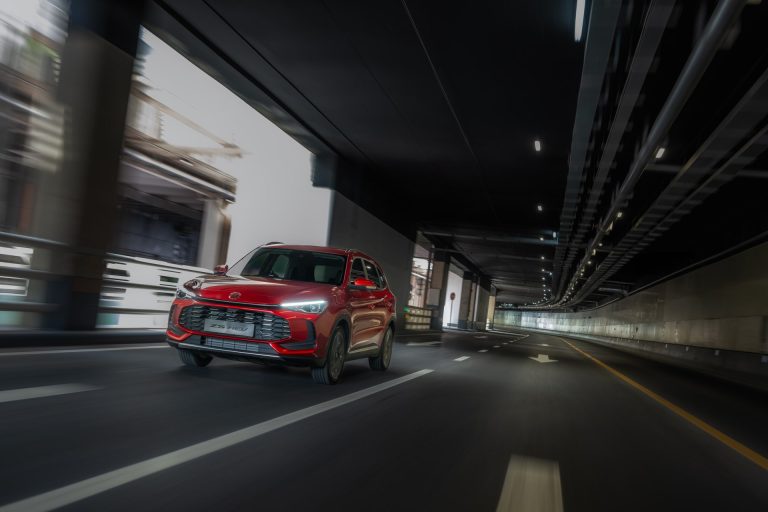 Guía para elegir un SUV eléctrico urbano en 2026 sin pagar por autonomía que no vas a usar Guía para elegir un SUV eléctrico urbano en 2026 sin pagar por autonomía que no vas a usar