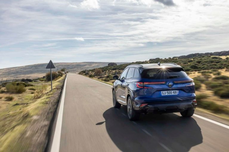 Renault Austral vs Hyundai Tucson: dos SUV familiares híbridos por menos de 35.000 euros Renault Austral vs Hyundai Tucson: dos SUV familiares híbridos por menos de 35.000 euros