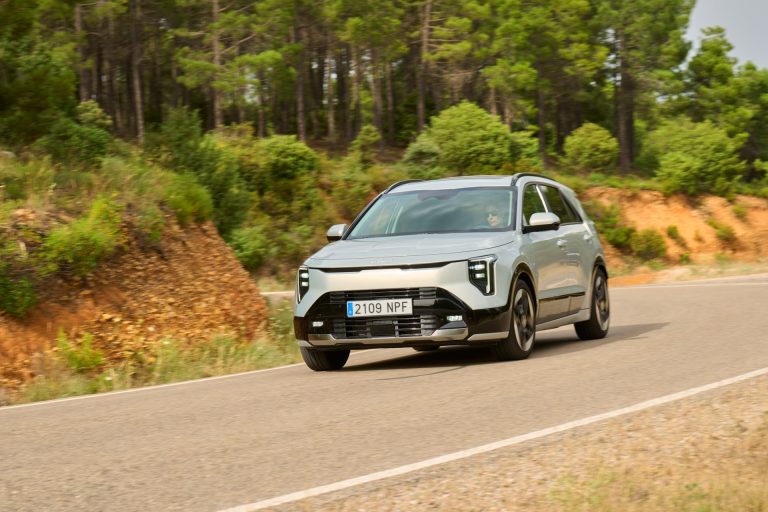 Kia Niro PHEV review 2026: consumo real, garantía de 7 años y qué tal envejece en uso familiar Kia Niro PHEV review 2026: consumo real, garantía de 7 años y qué tal envejece en uso familiar