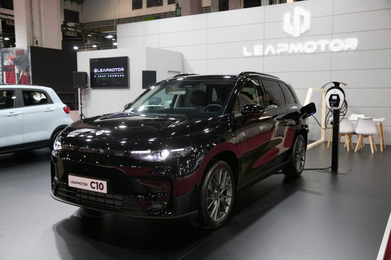 Leapmotor C10 vs Jaecoo 7 vs Omoda 7: tres SUV familiares chinos cara a cara por menos de 32.000 euros Leapmotor C10 vs Jaecoo 7 vs Omoda 7: tres SUV familiares chinos cara a cara por menos de 32.000 euros