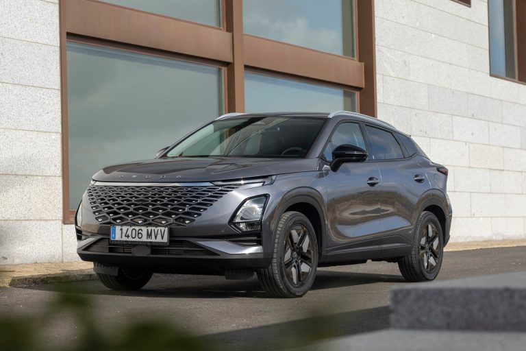 Omoda 7 vs Jaecoo 7 vs Leapmotor C10: tres SUV chinos familiares cara a cara por consumo y garantía Omoda 7 vs Jaecoo 7 vs Leapmotor C10: tres SUV chinos familiares cara a cara por consumo y garantía