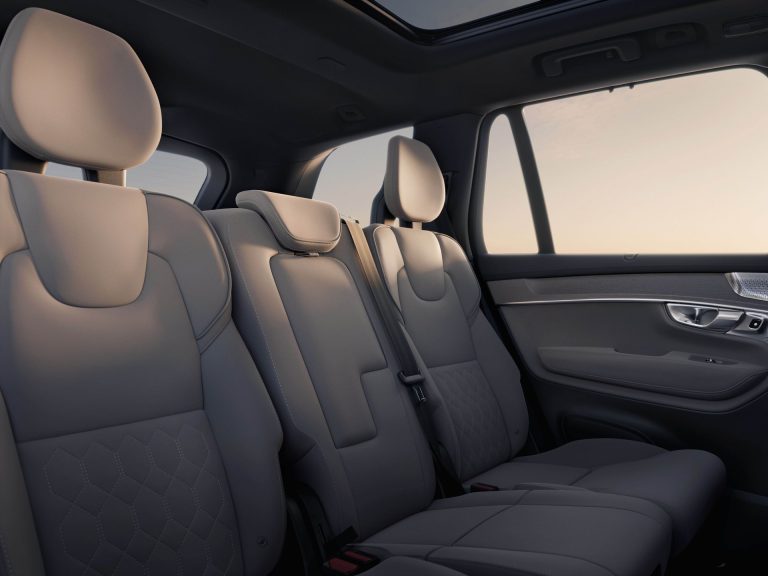 Volvo XC90 Recharge vs BMW X5 xDrive50e: dos SUV grandes híbridos enchufables de siete plazas cara a cara Volvo XC90 Recharge vs BMW X5 xDrive50e: dos SUV grandes híbridos enchufables de siete plazas cara a cara
