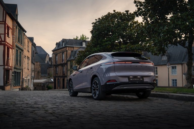 XPENG G6 vs Tesla Model Y: SUV chino premium contra el eléctrico más vendido para uso familiar XPENG G6 vs Tesla Model Y: SUV chino premium contra el eléctrico más vendido para uso familiar